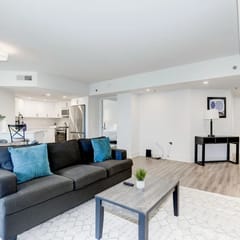 2BR Urban Oasis, DC Access with Lux Comforts