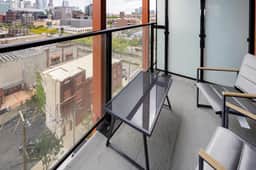 Luxury Apartment w/City Views, Downtown Location - Image 3