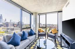 Glass Views, 2 King Bed Perfect City Escape - Image 4
