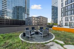 Premium Urban 4BR - Perfect Mix of Comfort & Location - Image 3
