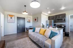 2BR Exclusive Retreat Near Henry Ford - Image 5