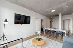 Spacious 4BR Central Apartment w/ Skyline Views - Image 2