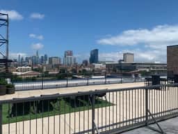 Spacious 3BR · Bronzeville/South Loop · Sleeps 8 - Image 5