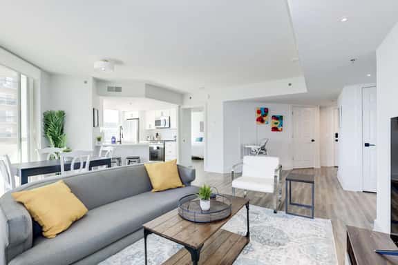 Jetsetter's 2BR Hub Between DC & Airport - Image 1