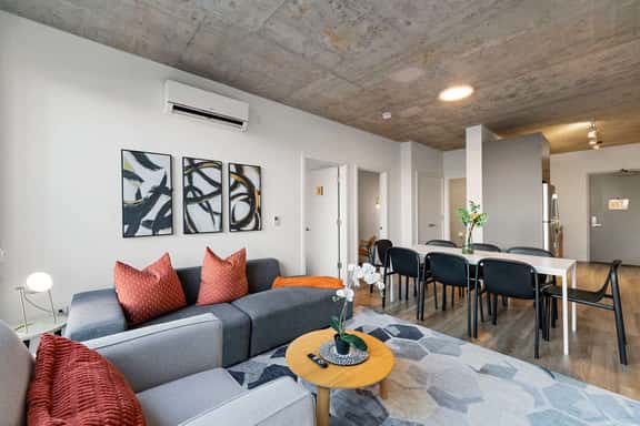 Spacious 4BR Near Fulton Market & Riverwalk - Image 1