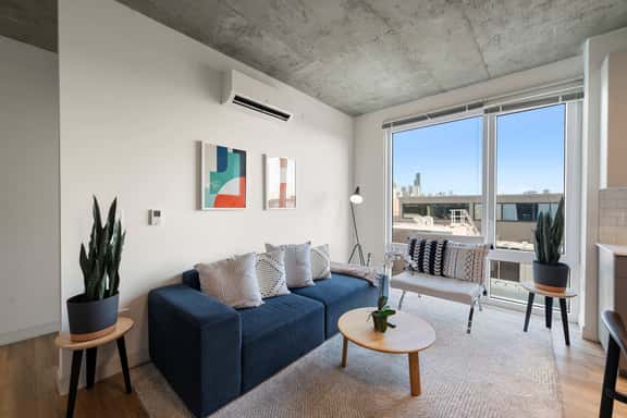 Bright 3BR Stylish Apartment Near North Ave Shops - Image 1