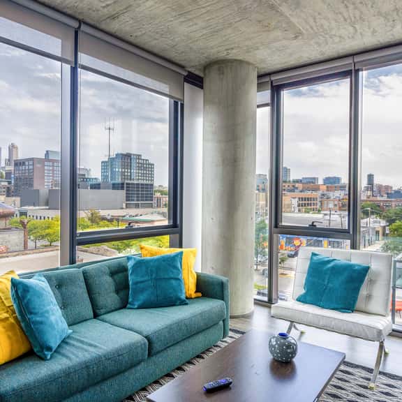 New, Sleek 2BR - Perfect Blend of Comfort & Style in Chicago - Image 1