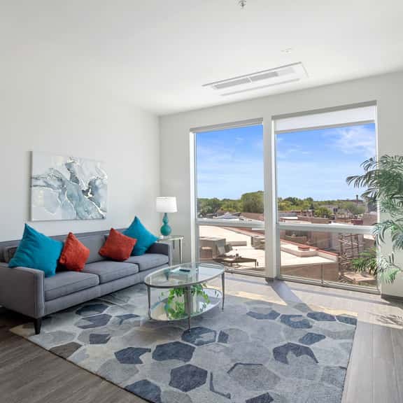 1BR City Loft With Modern Glass Views - Image 1