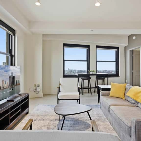 Sunlit 2BR Loft with In-Unit Laundry, Downtown Detroit - Image 1