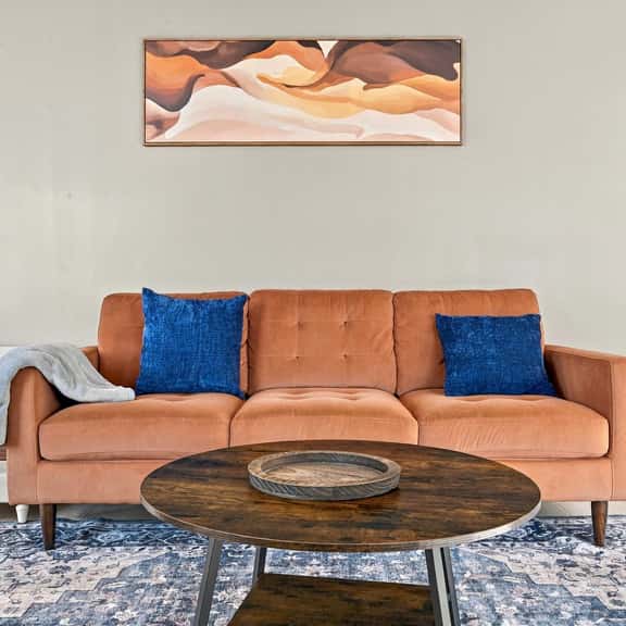 Stylish High-Rise Loft in Downtown Detroit, City Views - Image 1