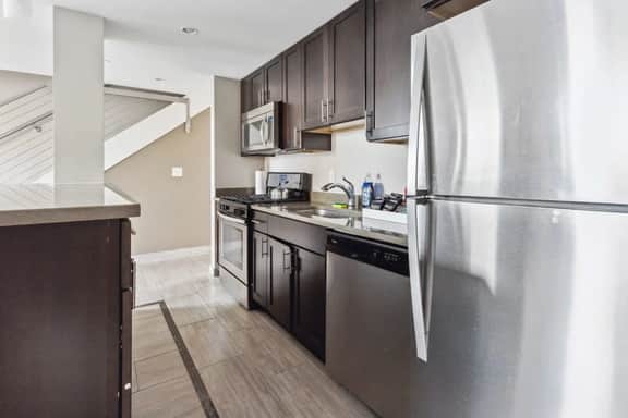 2BR Executive Modern Downtown Apartment - Image 3