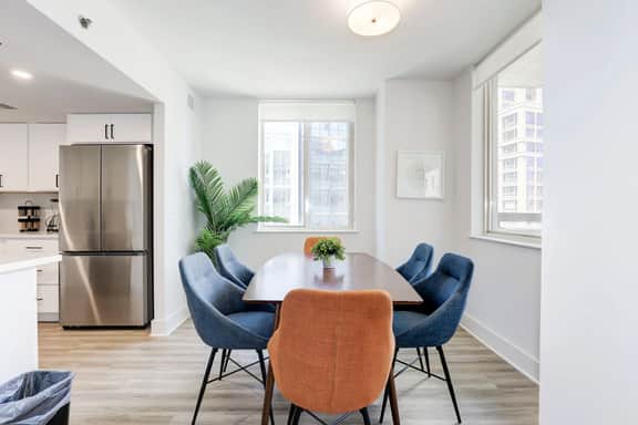 2BR Modern Apartment Near DC & Airport - Image 4