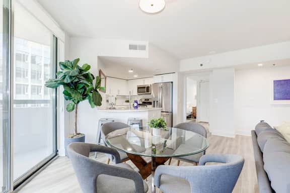 Elegant 2BR Apartment Minutes From DC - Image 4