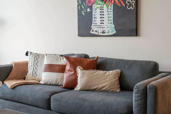 New, Modern 1 King City Escape - Image 5